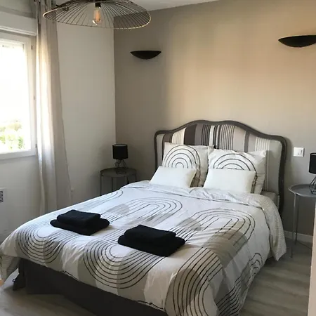 Maison 6 Holiday home *